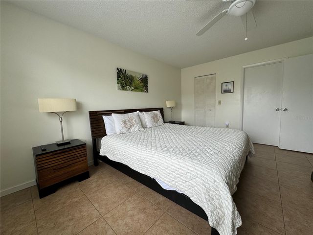 3545 59TH AVENUE W 3545, Bradenton, FL 34210