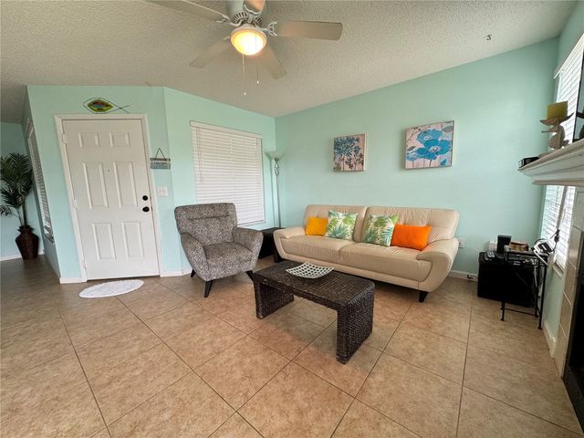 3545 59TH AVENUE W 3545, Bradenton, FL 34210