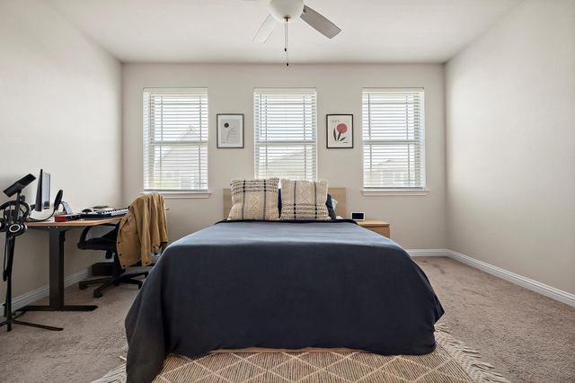8013 Lennon DR, Austin, TX 78744