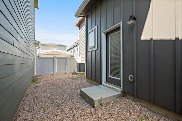 8013 Lennon DR, Austin, TX 78744