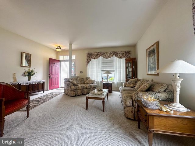 90 BRIARWOOD DR, Tuckerton, NJ 08087
