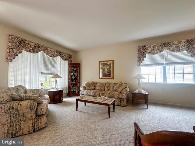 90 BRIARWOOD DR, Tuckerton, NJ 08087