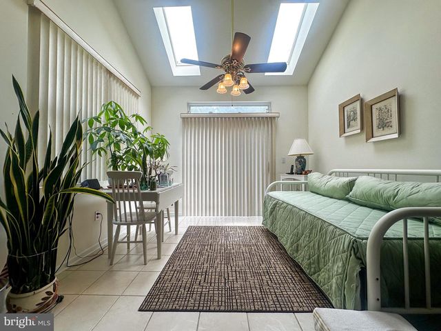 90 BRIARWOOD DR, Tuckerton, NJ 08087