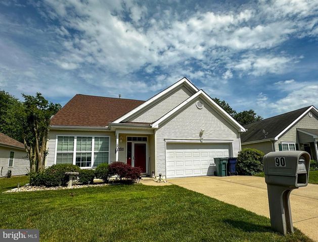 90 BRIARWOOD DR, Tuckerton, NJ 08087