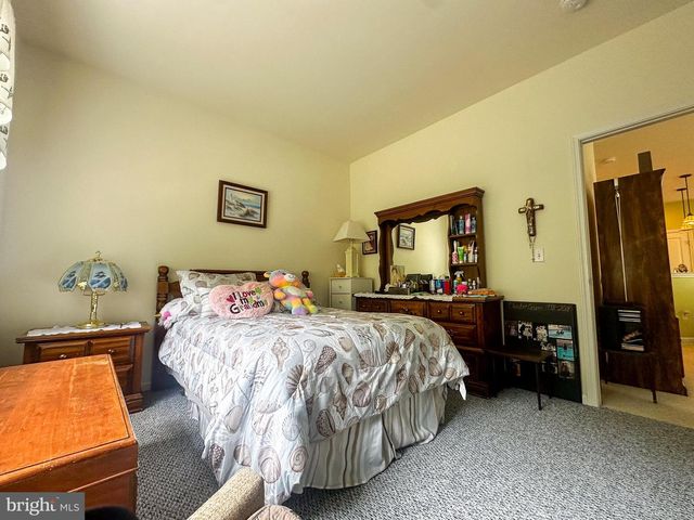 90 BRIARWOOD DR, Tuckerton, NJ 08087