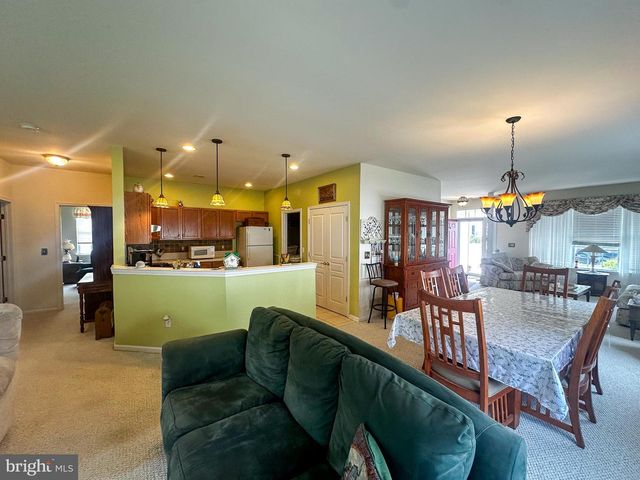 90 BRIARWOOD DR, Tuckerton, NJ 08087