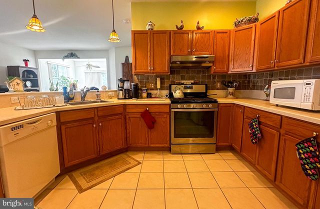 90 BRIARWOOD DR, Tuckerton, NJ 08087
