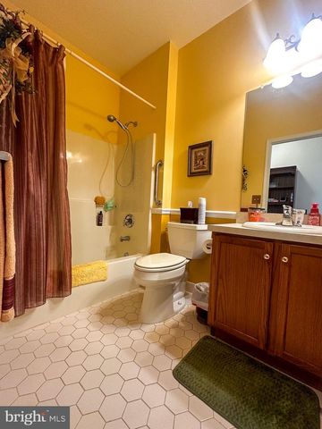 90 BRIARWOOD DR, Tuckerton, NJ 08087