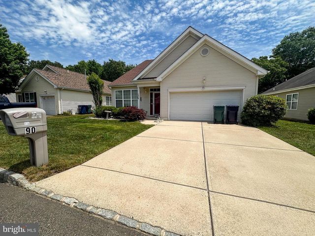 90 BRIARWOOD DR, Tuckerton, NJ 08087