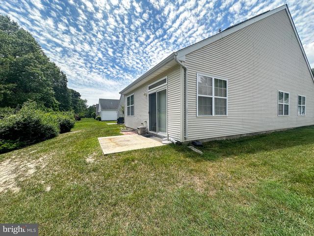 90 BRIARWOOD DR, Tuckerton, NJ 08087