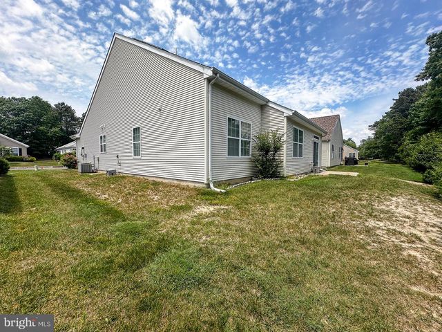 90 BRIARWOOD DR, Tuckerton, NJ 08087