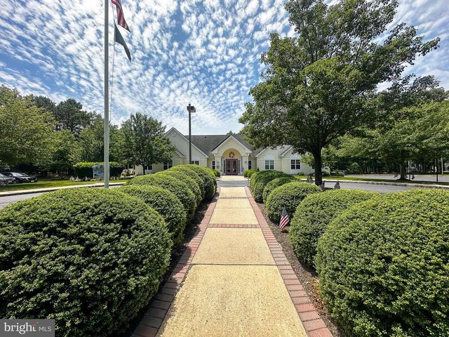 90 BRIARWOOD DR, Tuckerton, NJ 08087