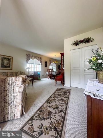 90 BRIARWOOD DR, Tuckerton, NJ 08087