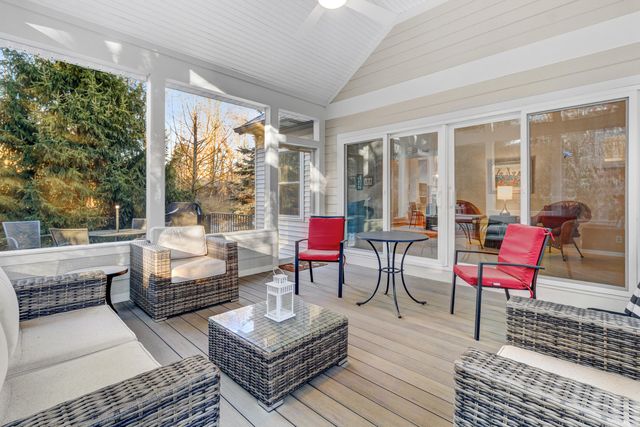 6834 Sherwood Trail, Saugatuck Twp, MI 49408