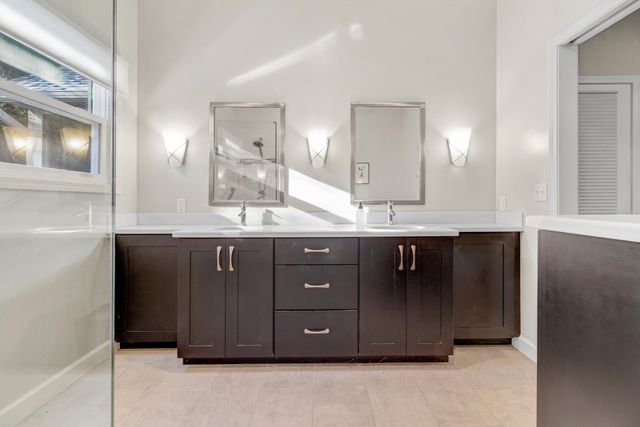 6834 Sherwood Trail, Saugatuck Twp, MI 49408