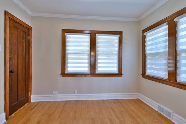 3218 SCOVILLE Avenue, Berwyn, IL 60402