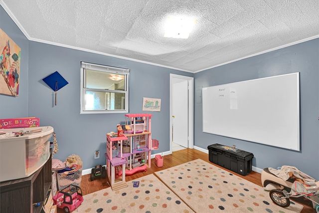 226 S Fishtrap Road, Greenville, SC 29611