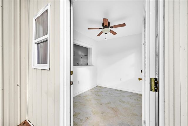 226 S Fishtrap Road, Greenville, SC 29611