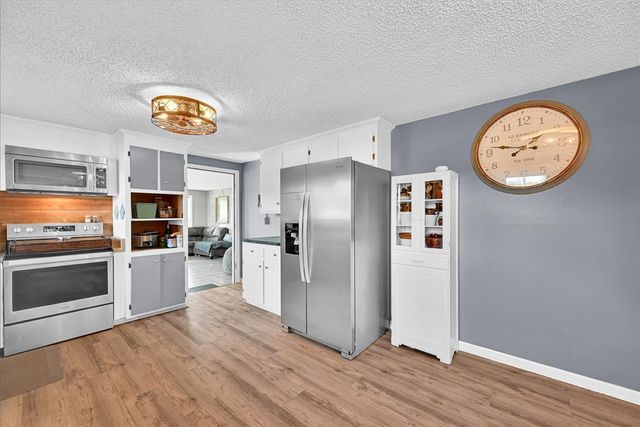 226 S Fishtrap Road, Greenville, SC 29611