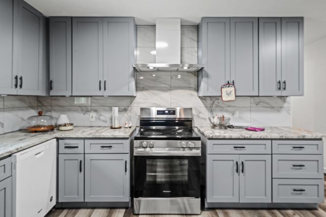 5825 Walla Avenue, Fort Worth, TX 76133