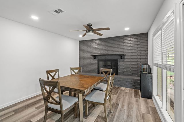 5825 Walla Avenue, Fort Worth, TX 76133