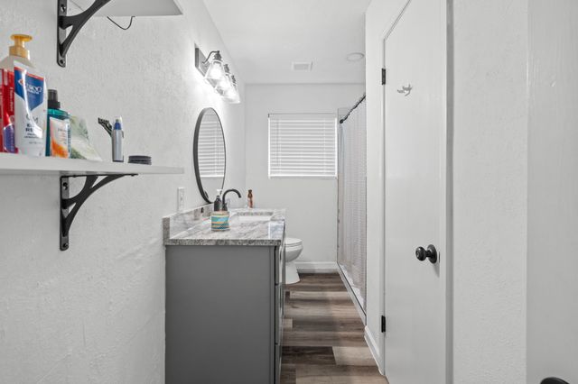 5825 Walla Avenue, Fort Worth, TX 76133