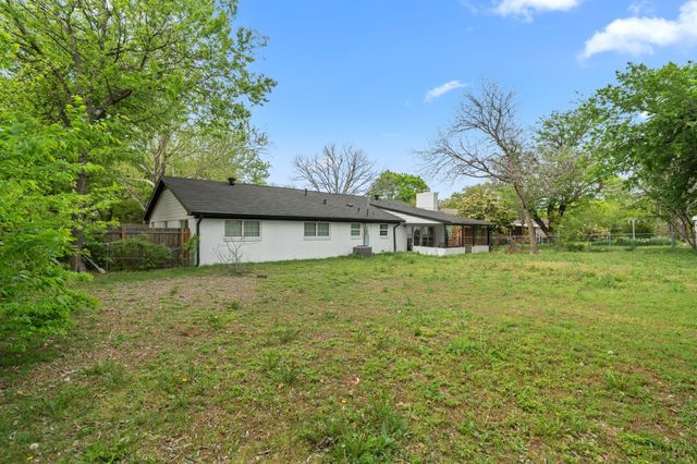 5825 Walla Avenue, Fort Worth, TX 76133