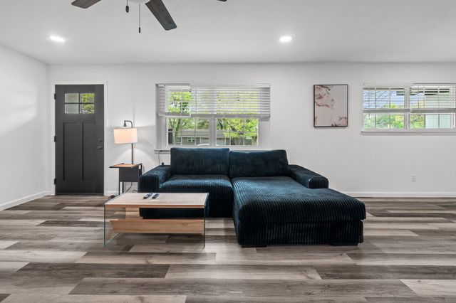 5825 Walla Avenue, Fort Worth, TX 76133