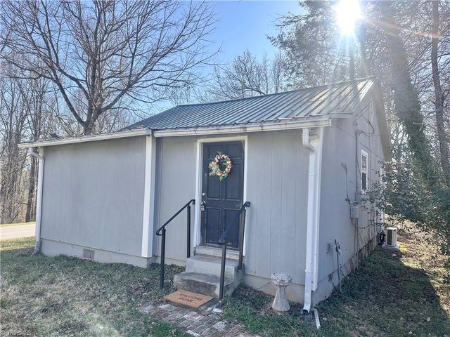 1101 Old US Highway 421, Wilkesboro, NC 28697