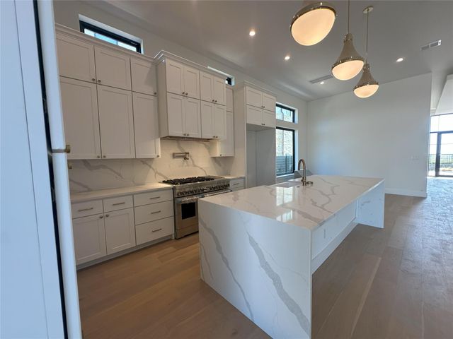 6010 Adhara PASS, Austin, TX 78730