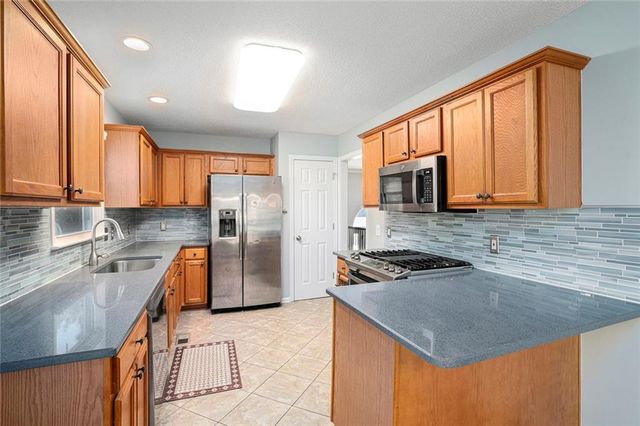 420 Hunters Creek, Dallas, GA 30157