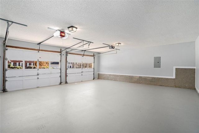 420 Hunters Creek, Dallas, GA 30157