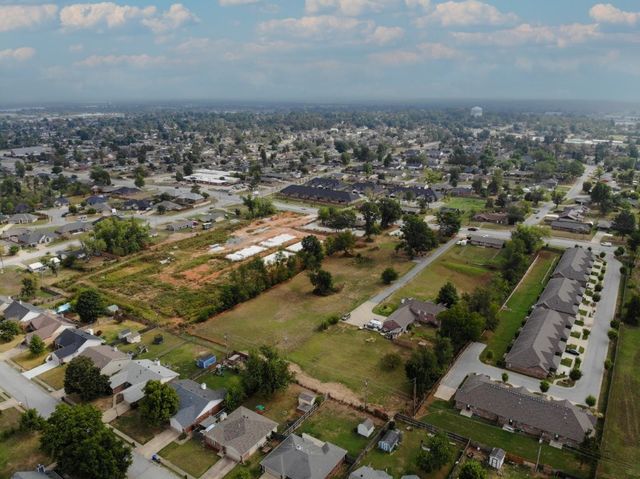 1626 S Dixieland Road, Rogers, AR 72758