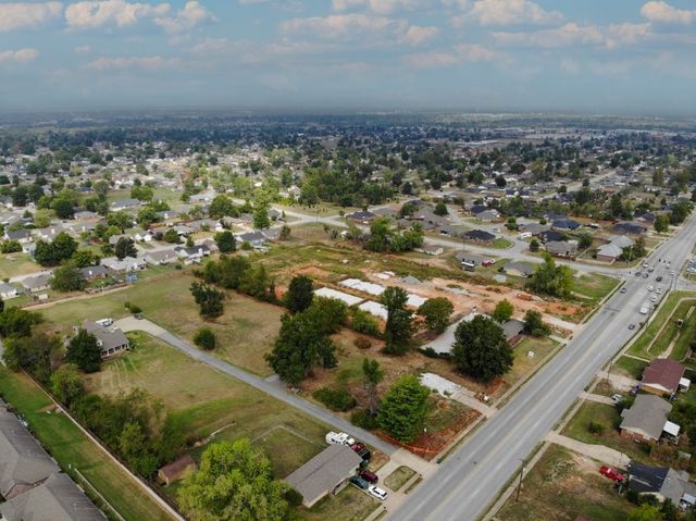 1626 S Dixieland Road, Rogers, AR 72758