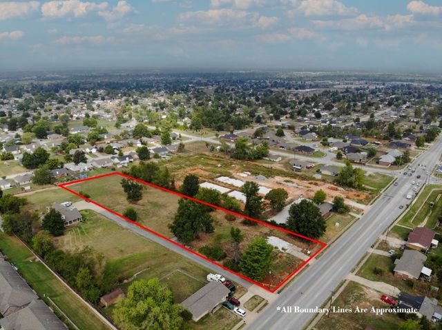 1626 S Dixieland Road, Rogers, AR 72758
