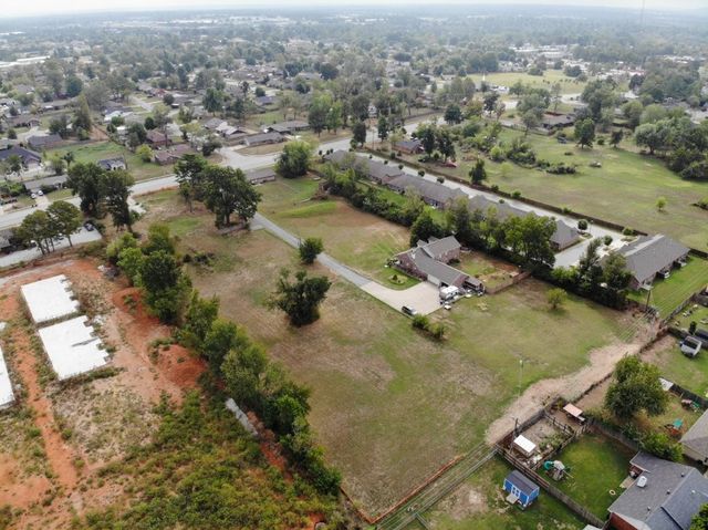 1626 S Dixieland Road, Rogers, AR 72758