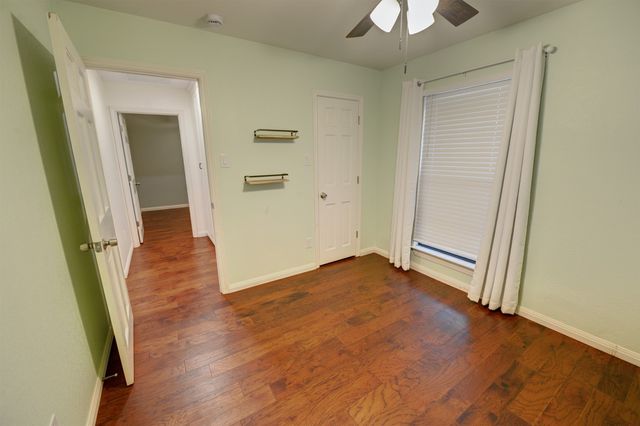 5516 Timber Green Drive, Arlington, TX 76016