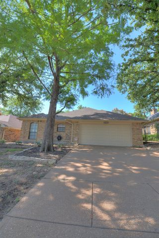 5516 Timber Green Drive, Arlington, TX 76016