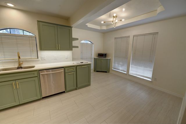 5516 Timber Green Drive, Arlington, TX 76016