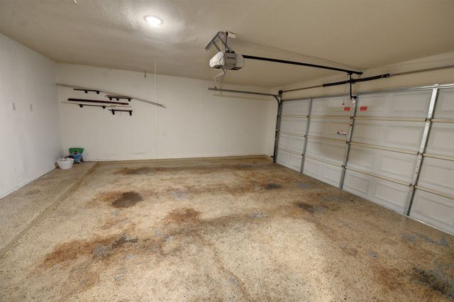 5516 Timber Green Drive, Arlington, TX 76016