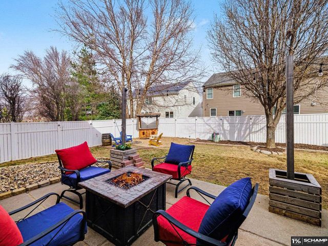 3215 N 169 Street, Omaha, NE 68116