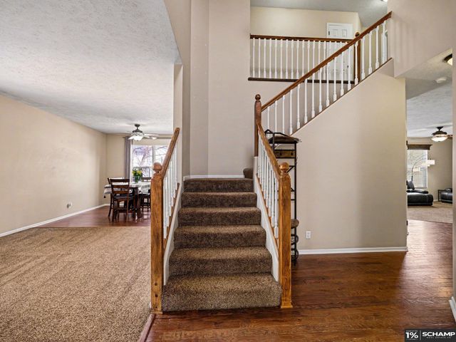 3215 N 169 Street, Omaha, NE 68116