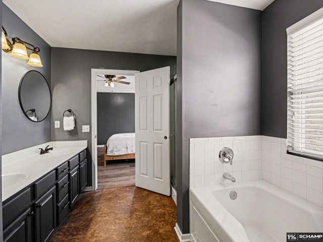 3215 N 169 Street, Omaha, NE 68116