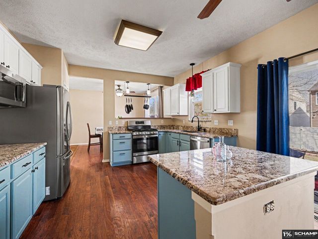 3215 N 169 Street, Omaha, NE 68116