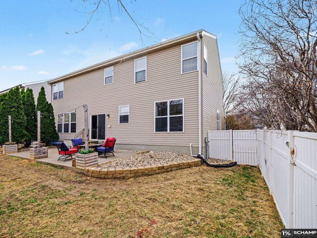 3215 N 169 Street, Omaha, NE 68116