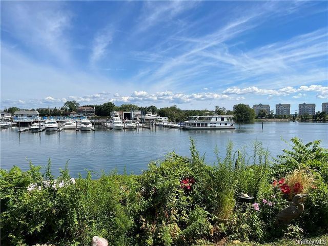 25 SHADY GLEN Court 3B, New Rochelle, NY 10805