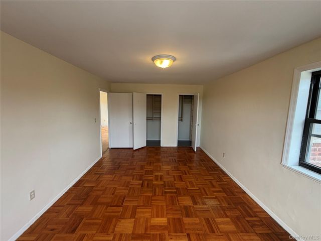 25 SHADY GLEN Court 3B, New Rochelle, NY 10805