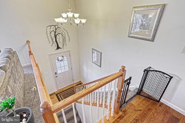 497 NURSERY DR N, Mechanicsburg, PA 17055