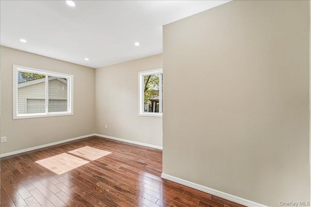 90-34 205th Street, Hollis, NY 11423