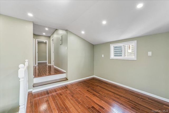 90-34 205th Street, Hollis, NY 11423